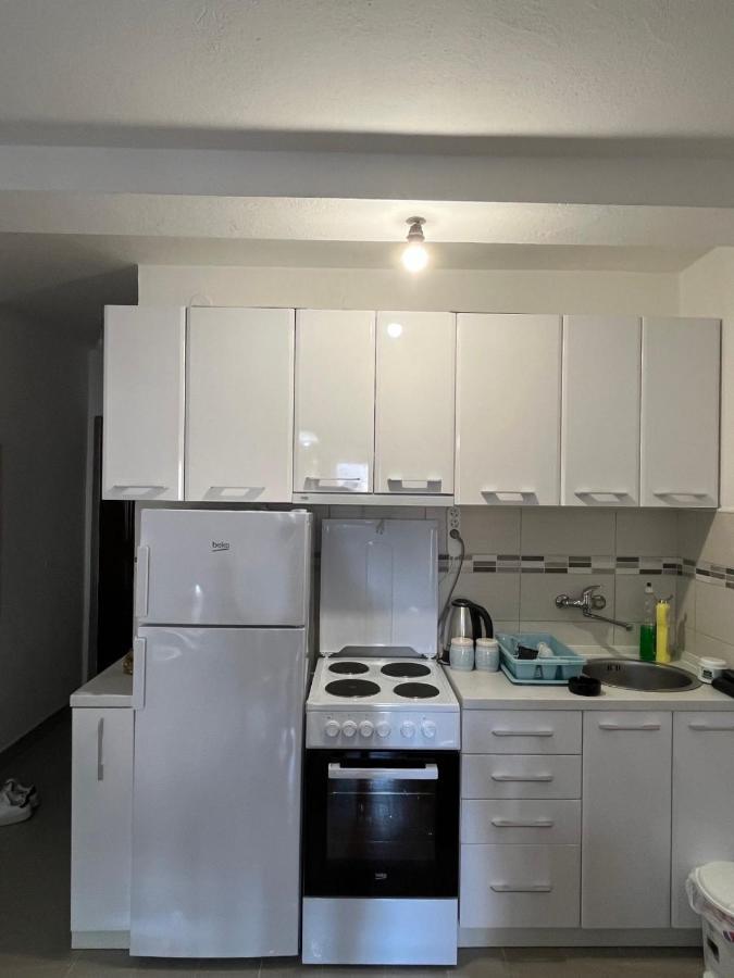 A&J Apartment Budua Esterno foto