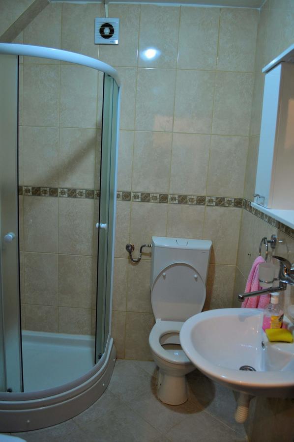A&J Apartment Budua Esterno foto